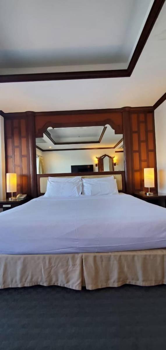 Grand Hotel Pattaya Zewnętrze zdjęcie